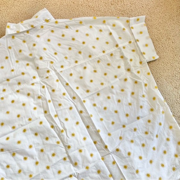 Madewell medium Sun Embroidered Courier button up Shirt - Picture 13 of 14